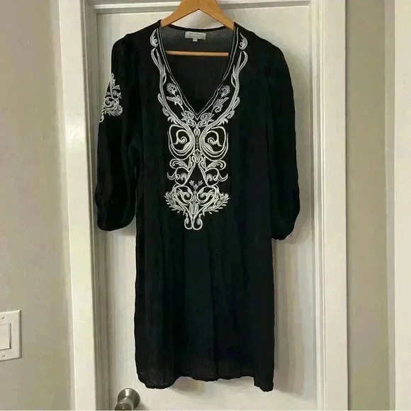World Market Short Sleeve Embroidered Popover Knee Length Dress Size Small/Med - Picture 1 of 9